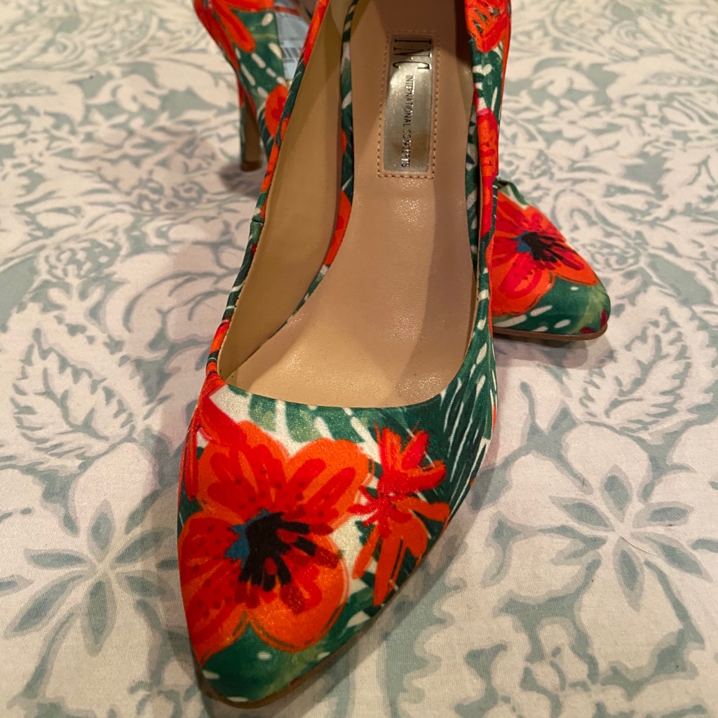 Brand New Inc Brand Heels